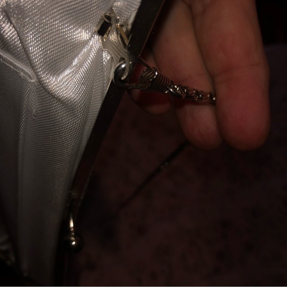 Elegant Beaded Clutch by INS. Perfect for weddings/ grad/ and special occassion - Picture 6 of 10